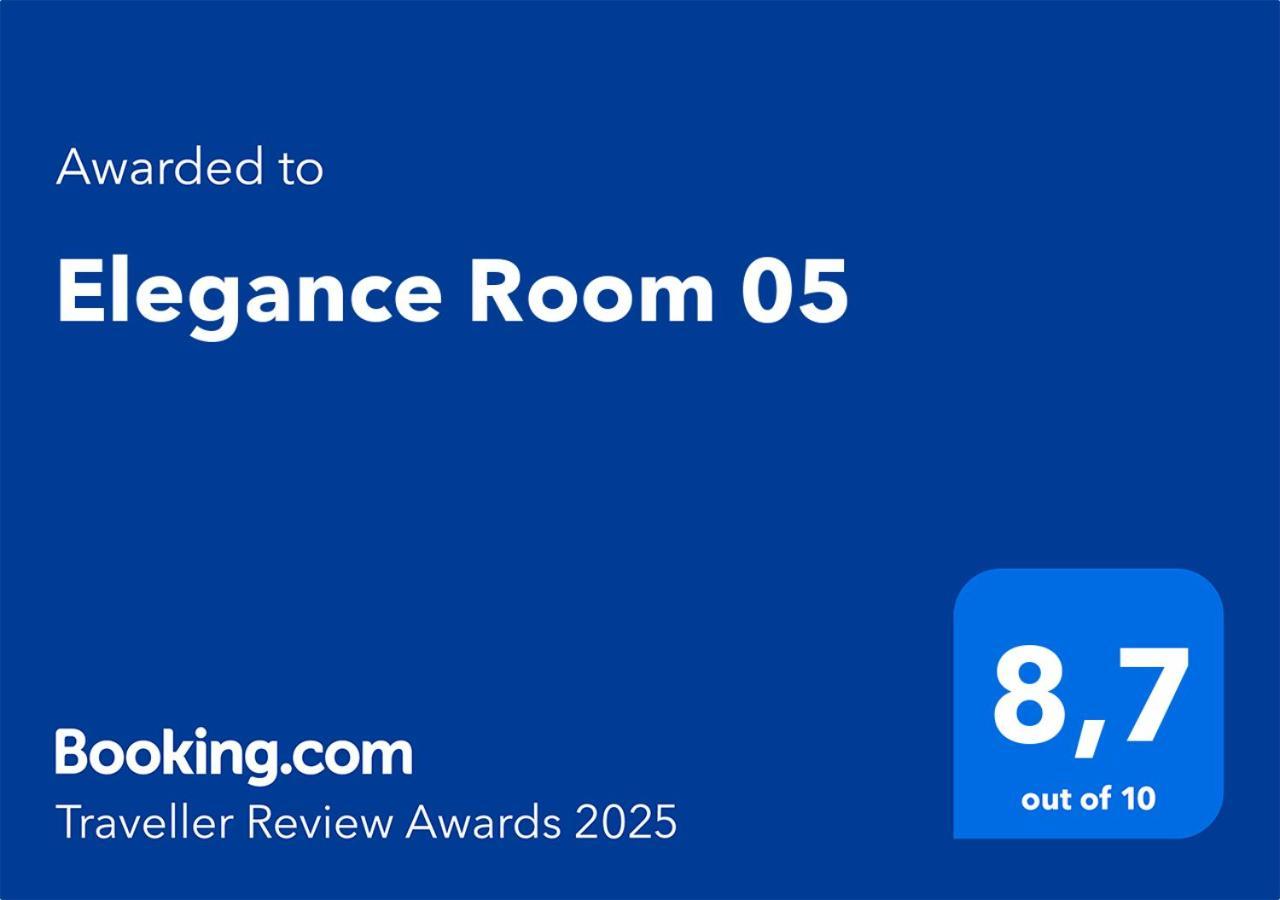 Elegance Room 05 Bari Exterior photo